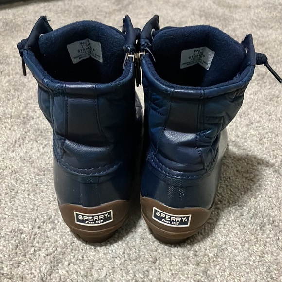 Sperry boots - Picture 3 of 7